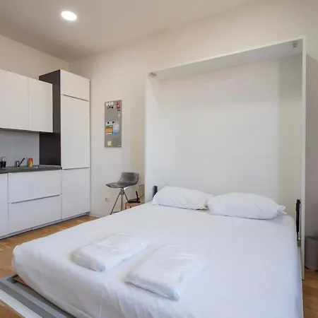 I Host - Ferrante Aporti 24 Apartment Milan